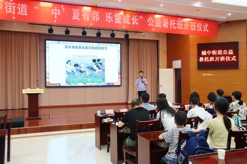 海陵图书馆：你的知识加油站